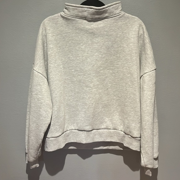 Extra large gray scuba pullover. - Picture 2 of 3